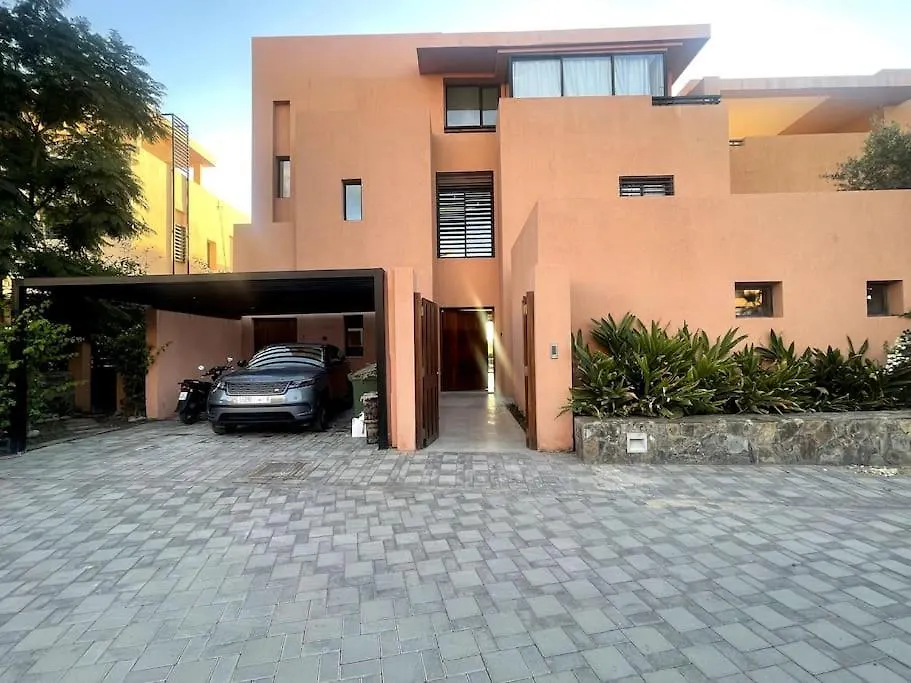 Hm50 L Villa En Front De Golf Piscine & Jacuzzi Marrakesh